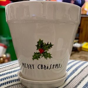 Rae Dunn Christmas planter